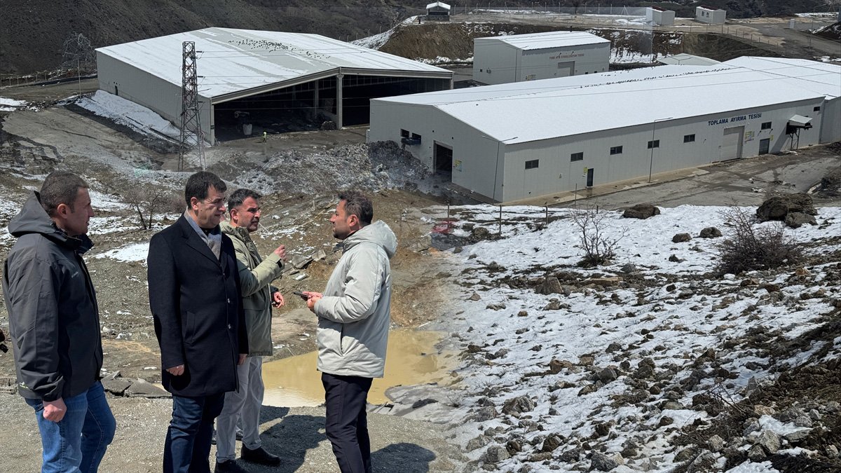 Hakkari'de heyelan nedeniyle zarar gören entegre katı atık tesisi kapatıldı