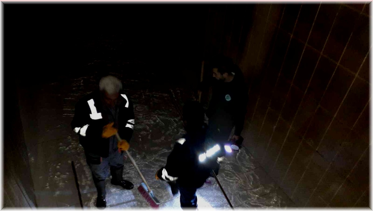 Hakkari'de içme suyu depoları temizlendi