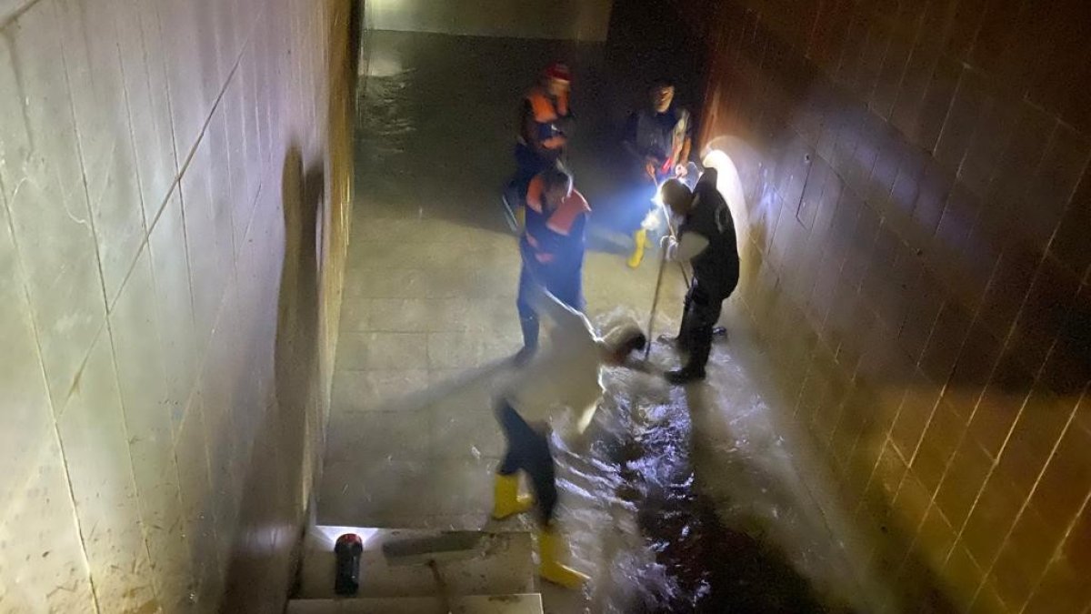 Hakkari'de içme suyu depoları yıkandı