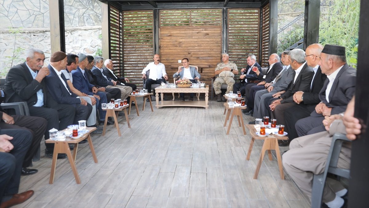 Hakkari'de iki aile arasındaki husumet barışla sonuçlandı