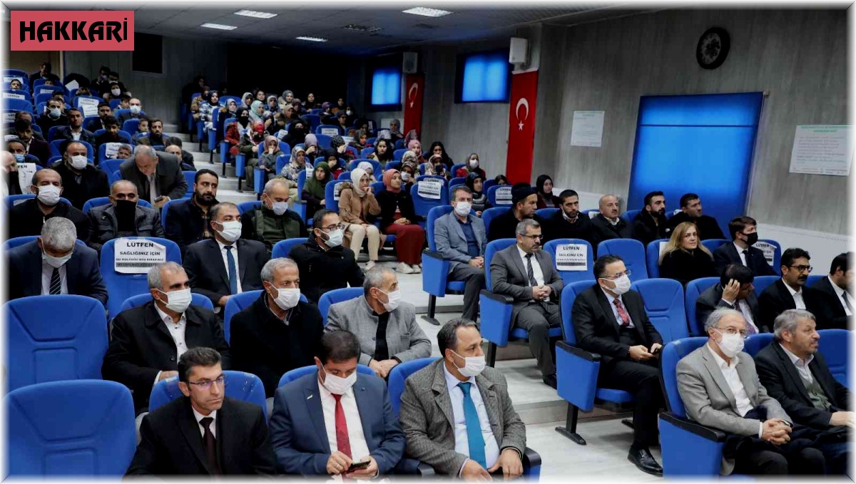 Hakkari'de İnsan Hakları ve İslam konferansı