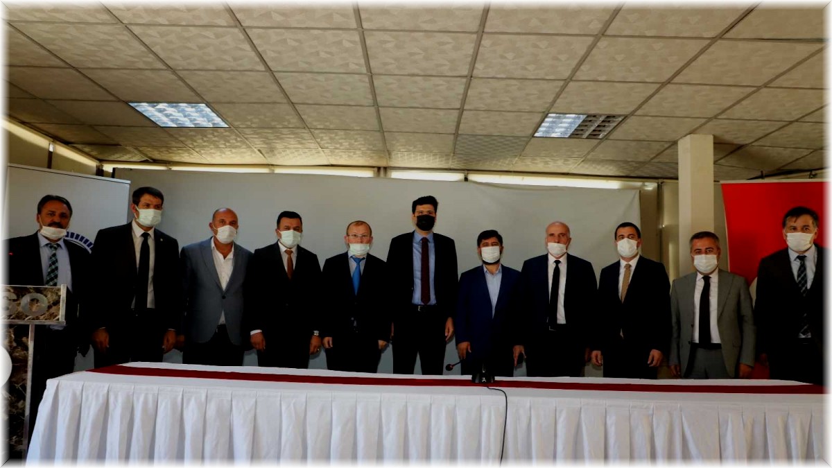 Hakkâri'de "İslam'da Ticaret Ahlakı ve Helal kazanç" konulu konferans