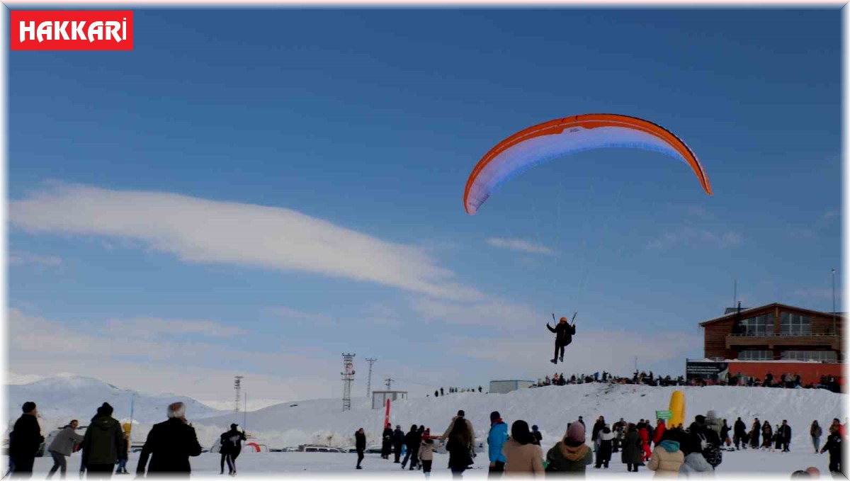 Hakkari'de kar festivali coşkusu