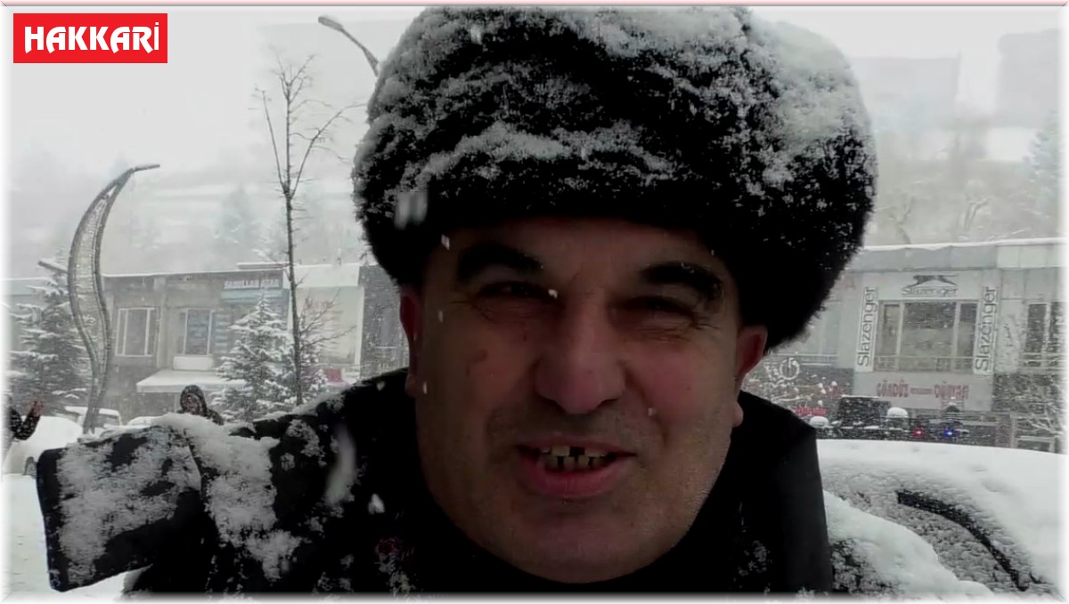 Hakkari'de kar hayatı olumsuz etkiliyor