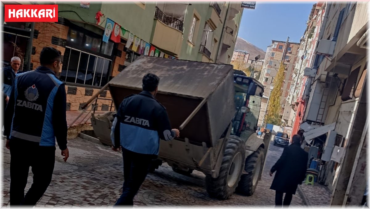 Hakkari'de kentin görünümünü bozan barakalar kaldırıldı