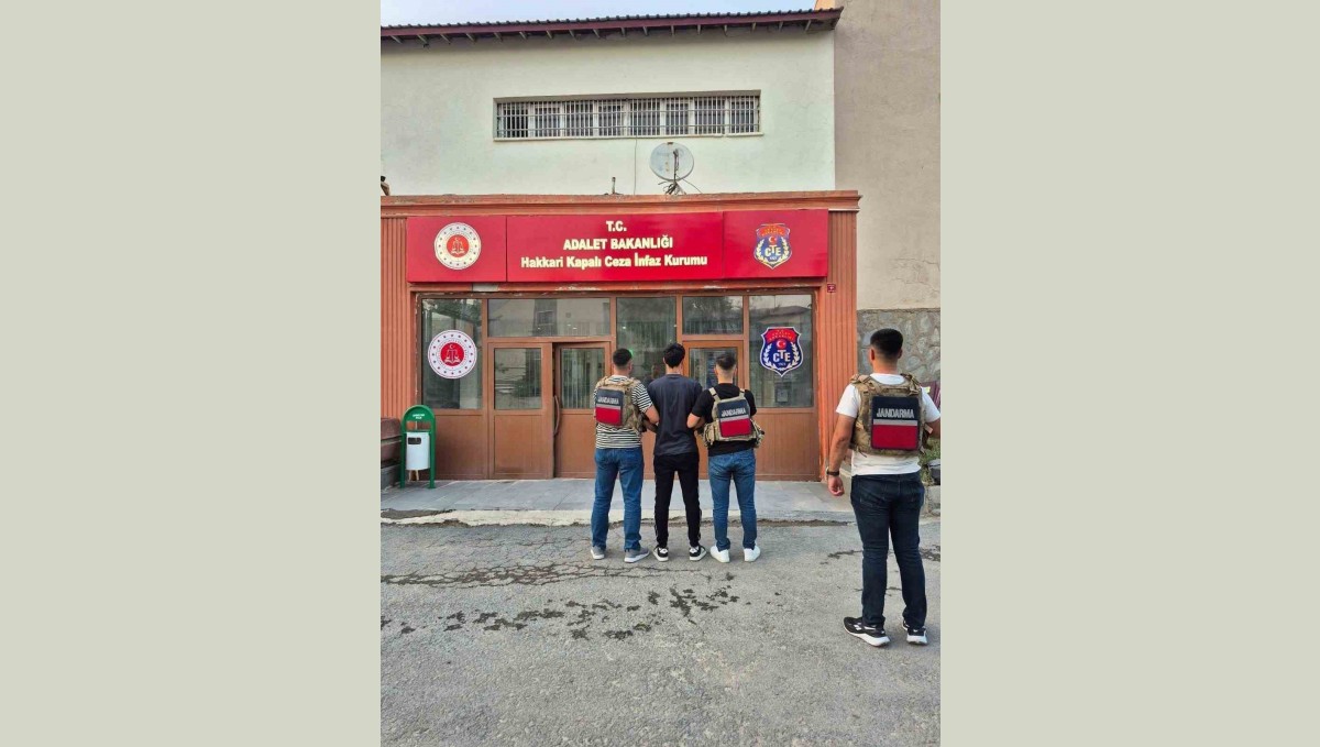 Hakkari'de kesinleşmiş hapis cezası olan 2 kişi yakalandı