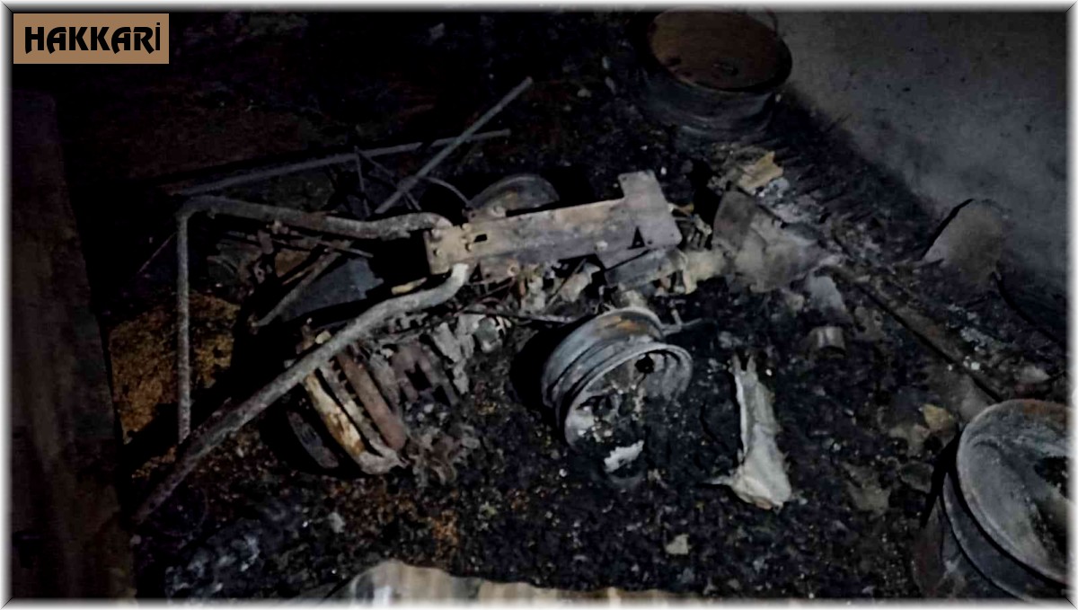 Hakkari'de korkutan yangın