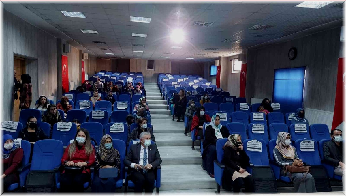Hakkari'de 'Mahremiyet ve Dijital Bağımlılık' eğitimi