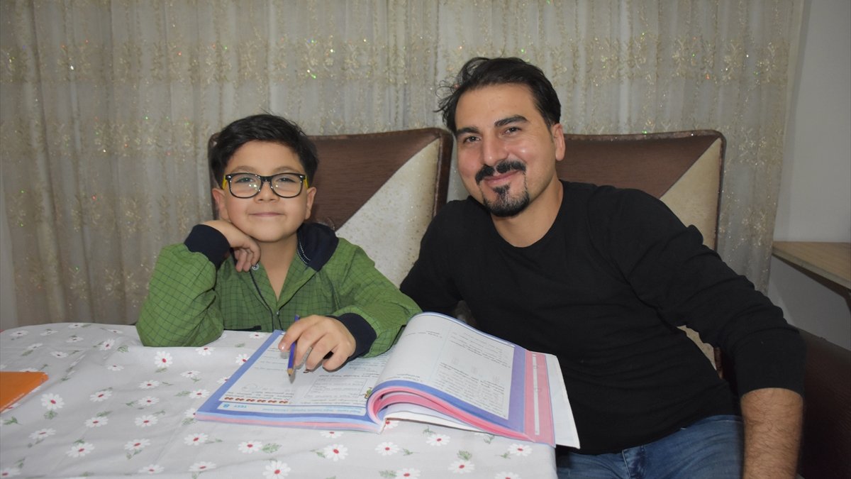 Hakkari'de öğrenim gören çocuğun "Uluslararası Caribou Matematik Yarışması" başarısı