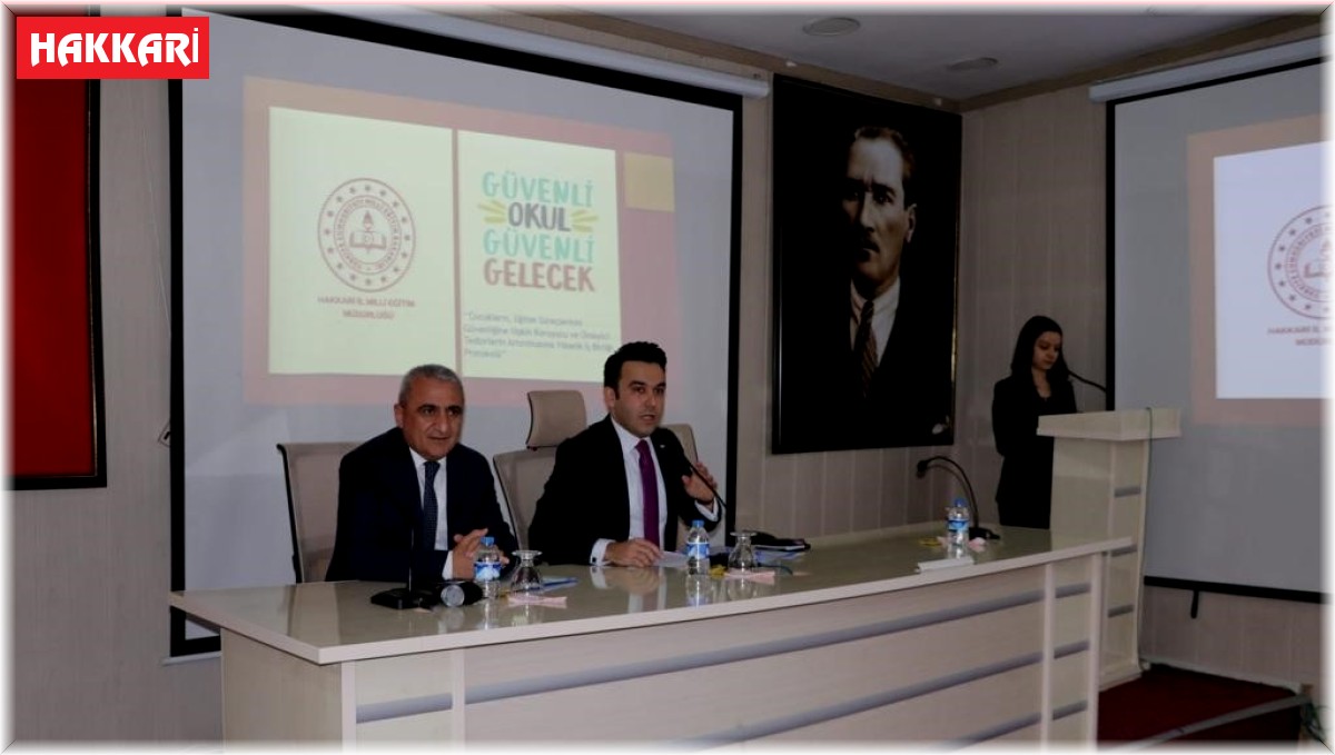 Hakkari'de 'Okul Güvenliği' toplantısı yapıldı