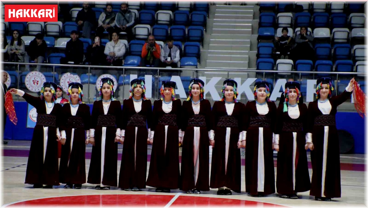Hakkari'de okullar arası oyunları yarışması sonuçlandı