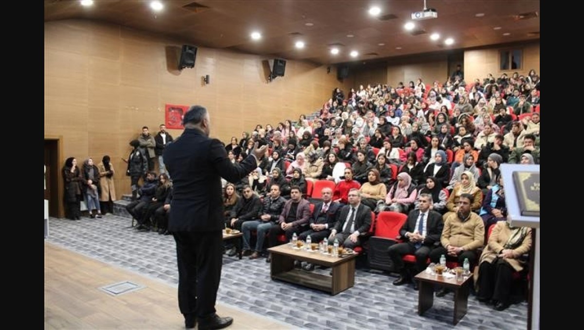 Hakkari'de Regaip Kandili coşkuyla idrak edildi