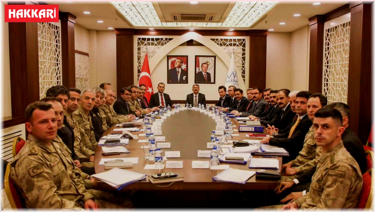 Hakkari'de seçim güvenliği toplantısı yapıldı