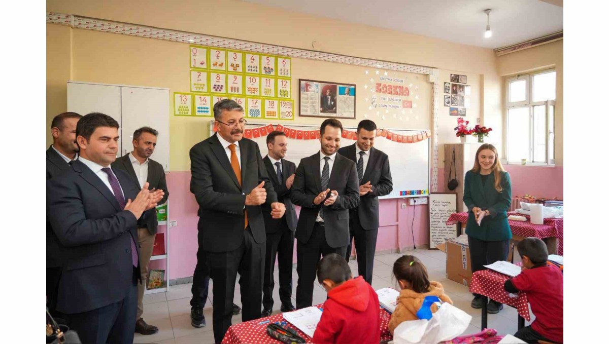 Hakkari'de Şehit Yarbay Korkmaz Bilişim Sınıfı açıldı