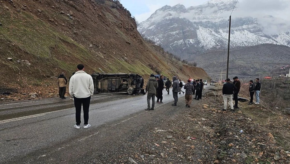 Hakkari'de trafik kazası: 2 yaralı