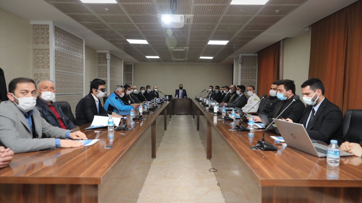 Hakkari'de "Turizm ve tanıtım stratejisi" toplantısı yapıldı