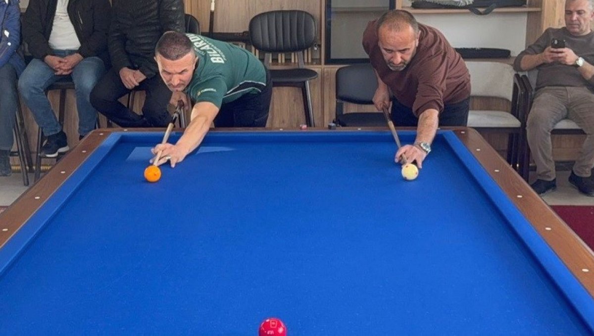 Hakkâri'de 'Üç Bant Bilardo Turnuvası' başladı