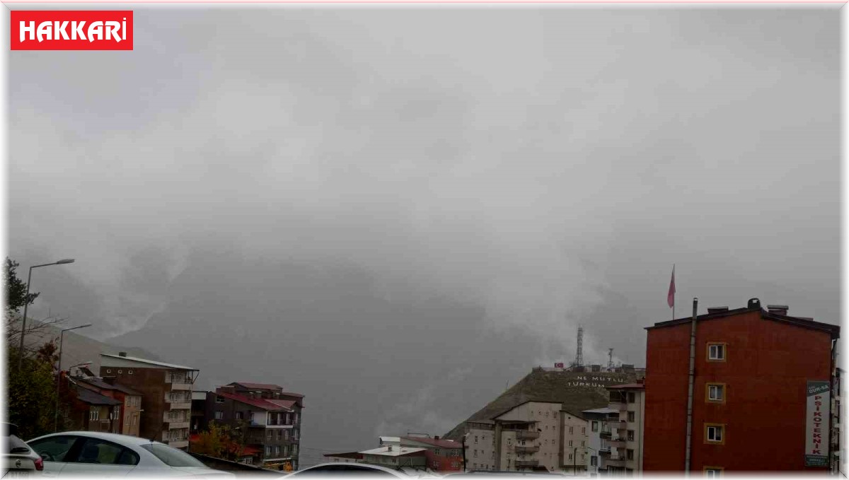 Hakkari'de yağmur yüksek kesimlerde kar etkili oluyor