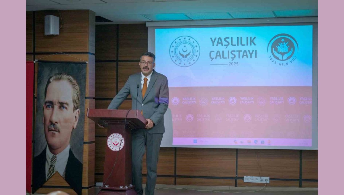 Hakkâri'de "Yaşlılık Çalıştayı" gerçekleştirildi