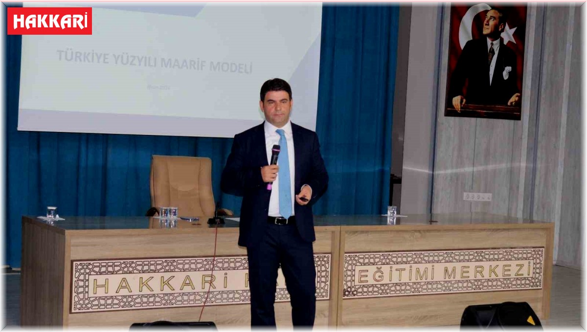 Hakkari'de yeni müfredat taslağı değerlendirildi