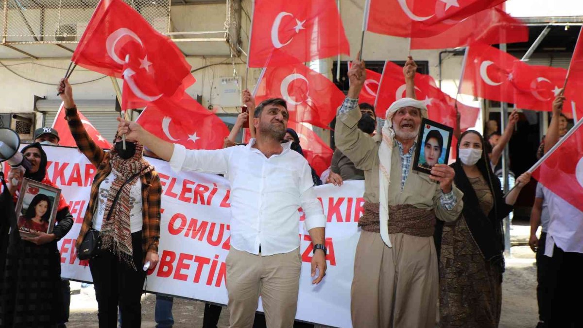 Hakkari'deki annelerin evlat nöbeti 31. haftada