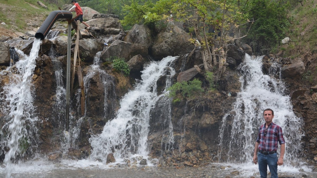 Hakkari'deki şelaleye büyük ilgi