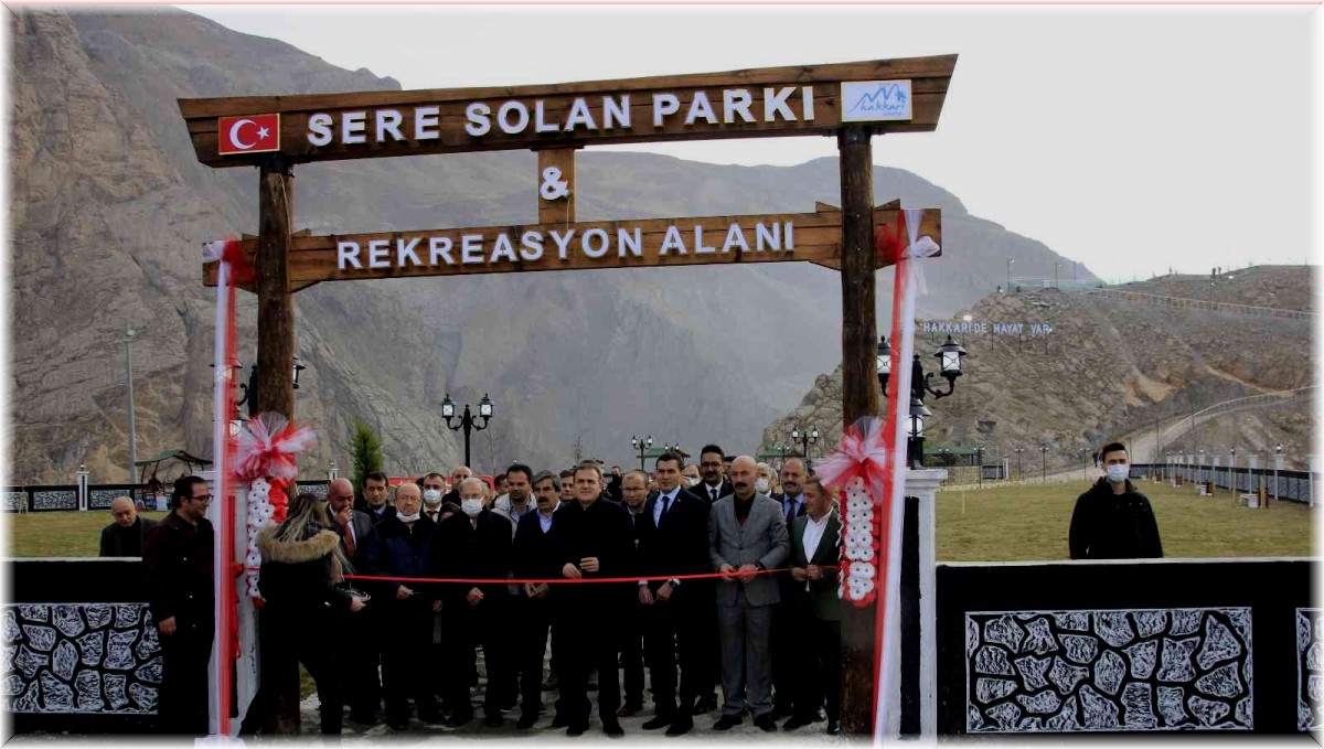 Hakkari'deki 'Sere Solan Parkı' hizmete açıldı