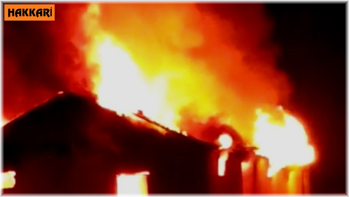 Hakkari'deki yangın hasarı 1 milyon TL üzerinde