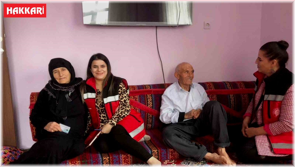 Hakkari'deki yaşlılar YADES ile hayata tutundu