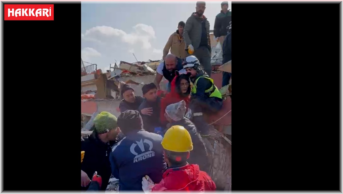 Hakkari'den giden öğretmenler 12 kişiyi kurtardı