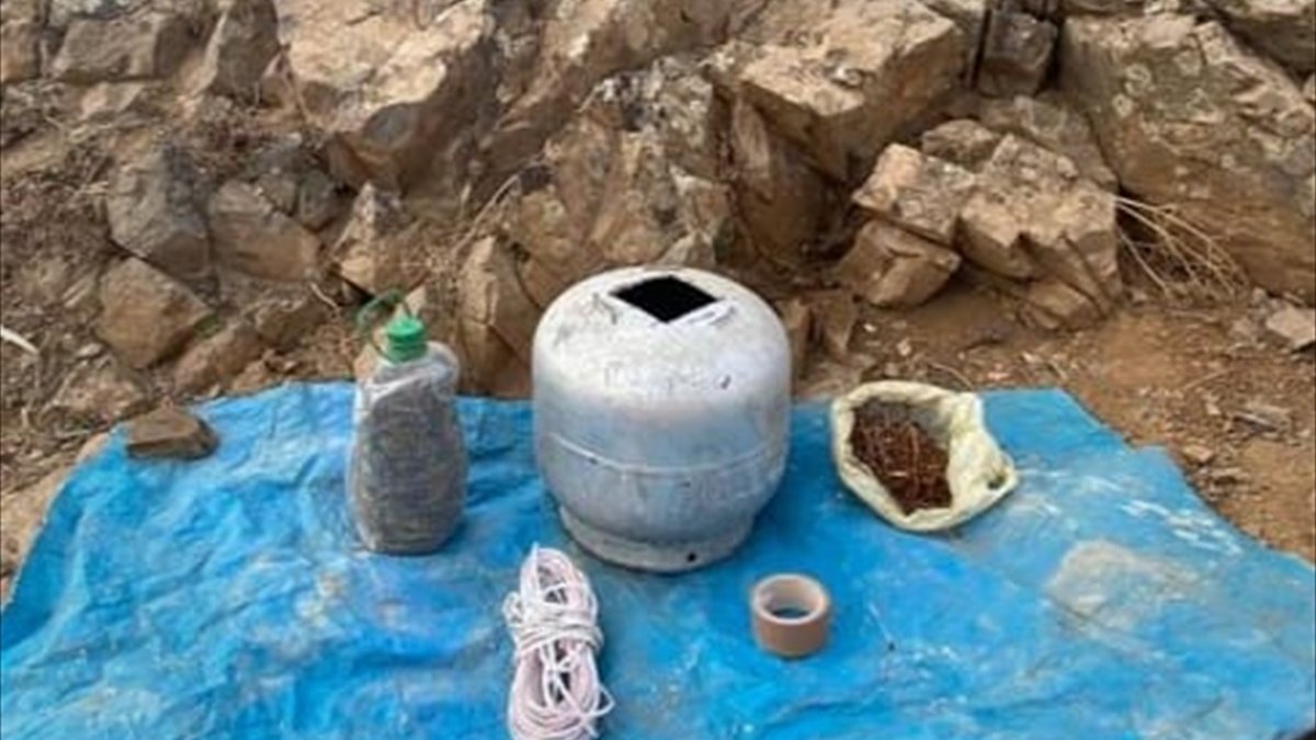 Hakkari kırsalında patlayıcı ele geçirildi