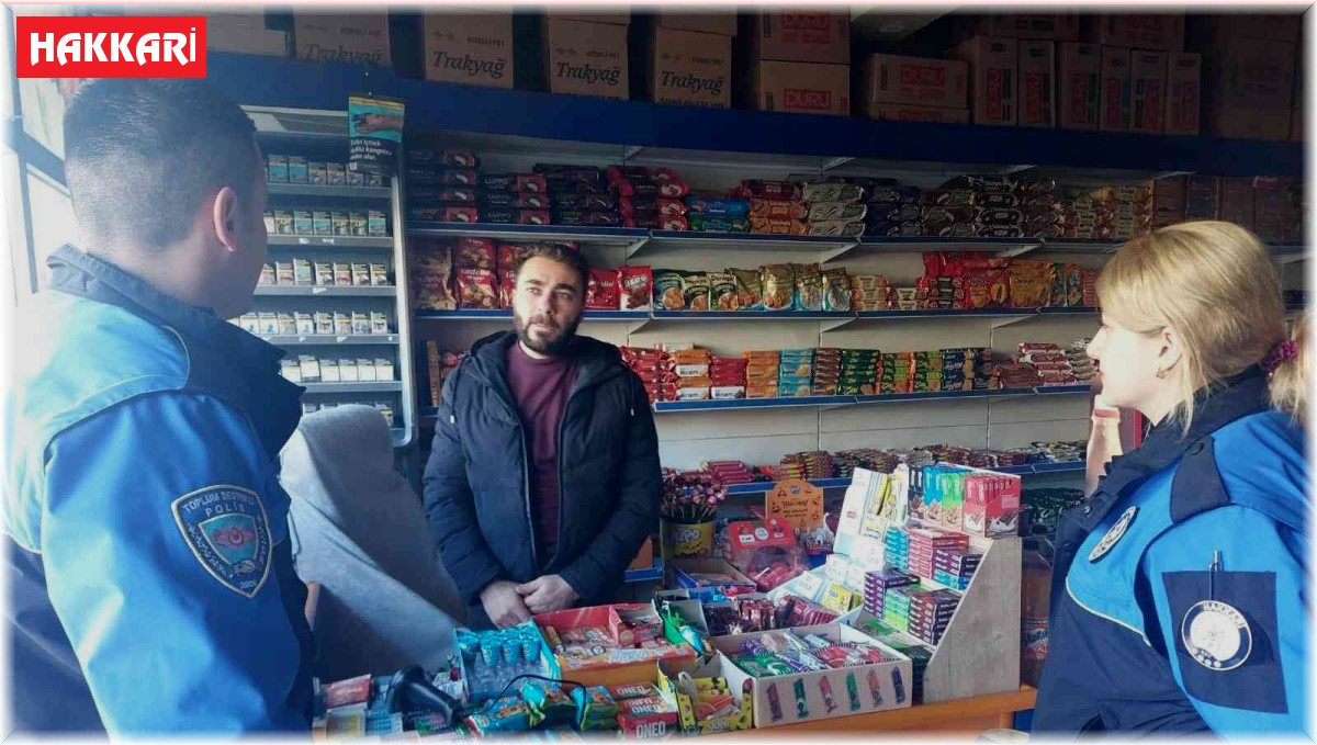 Hakkari polisi bilgilendirme çalışmalarını sürdürüyor