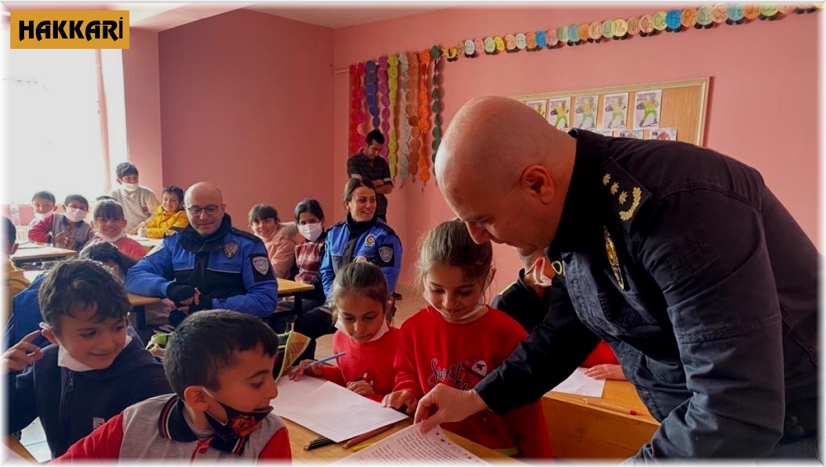 Hakkari polisinden öğrencilere 'rol model' ziyareti