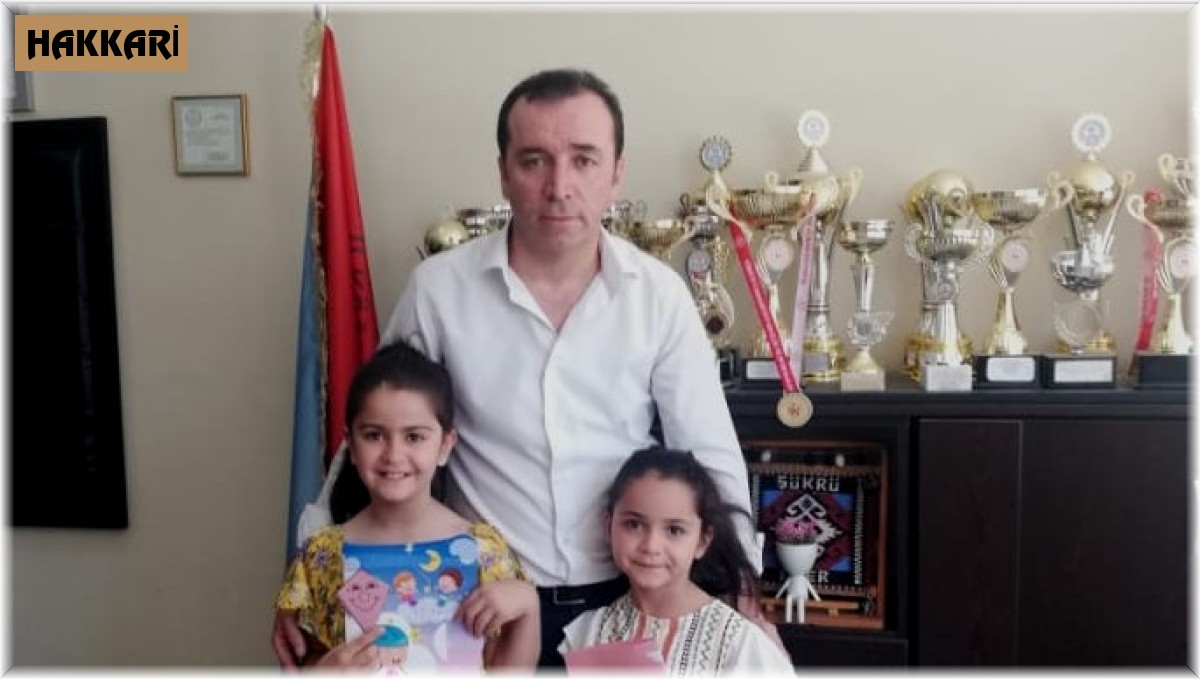 Hakkari Şehit Selahattin İlkokulu'nda karne heyecanı