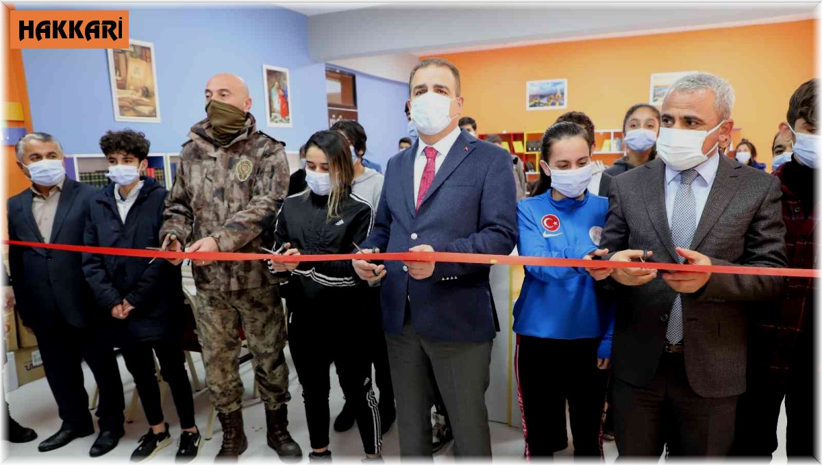 Hakkari Valisi Akbıyık: "Birinci vazifemiz eğitim"