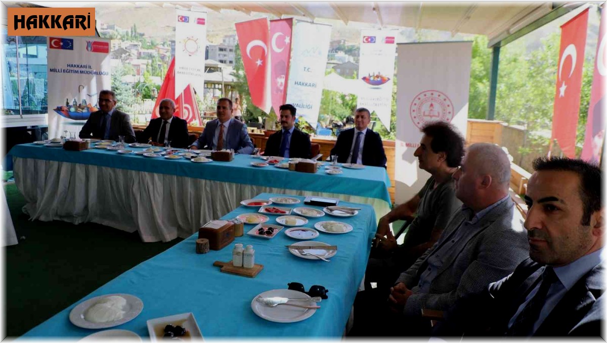 Hakkari Valisi Akbıyık: "Eğitimde iyi bir ivme yakaladık"