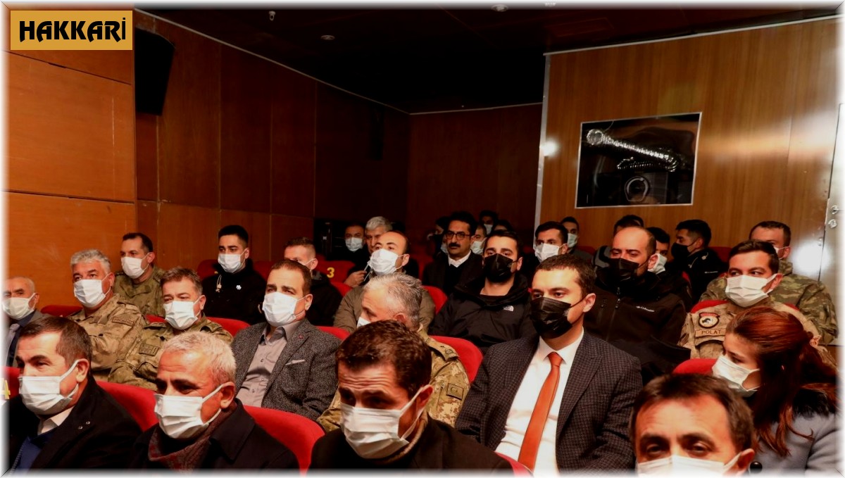 Hakkari Valisi Akbıyık "Kesişme; İyi Ki Varsın Eren" filmini izledi