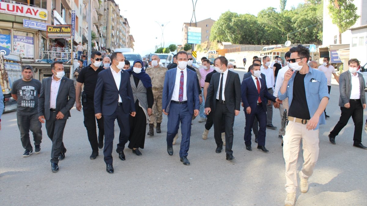 Hakkari Valisi Akbıyık, Şemdinli ilçesini ziyaret etti