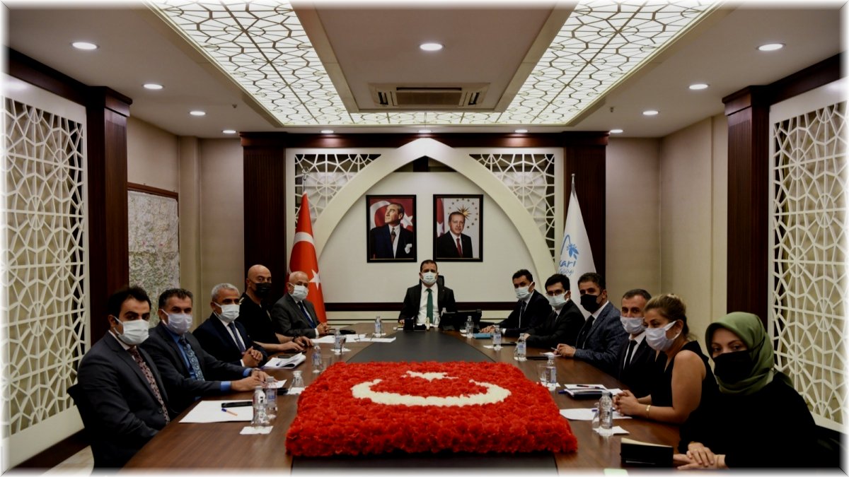 Hakkari’de öğrencilerin yurt sorunu ele alındı