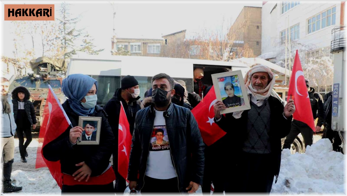 Hakkarili annelerin eylemi 25'inci haftasında