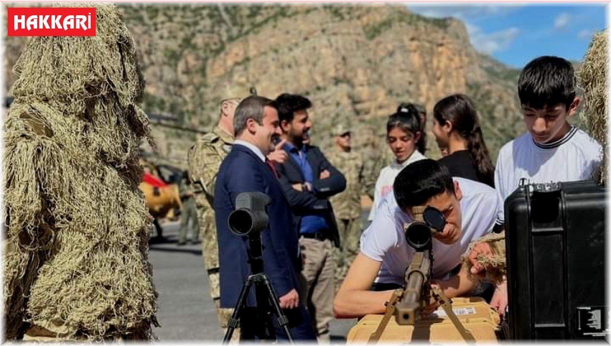 Hakkarili öğrencilere yerli ve milli savunma teknolojisi tanıtıldı