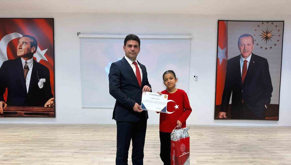 Hakkarili Rojevin Kaya Türkiye üçüncüsü oldu