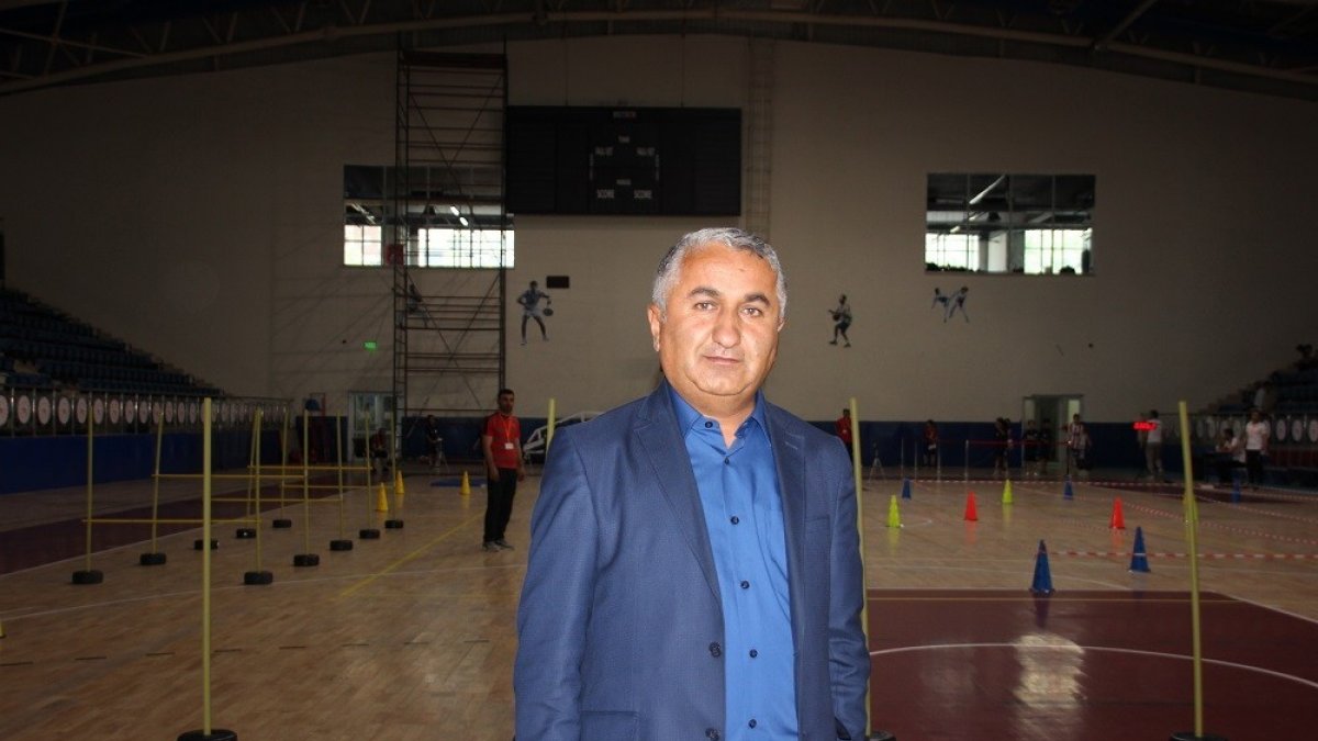 Hakkri Spor Lisesine yoğun ilgi