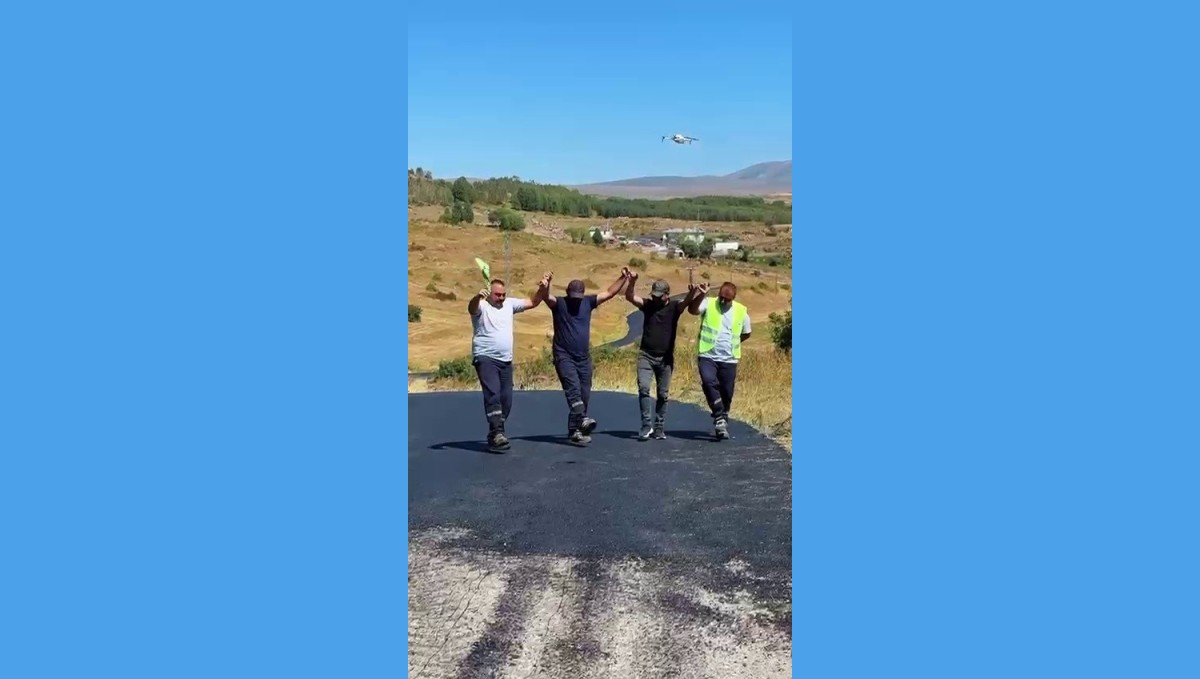 Halaylı çalışma sosyal medyada gündem oldu