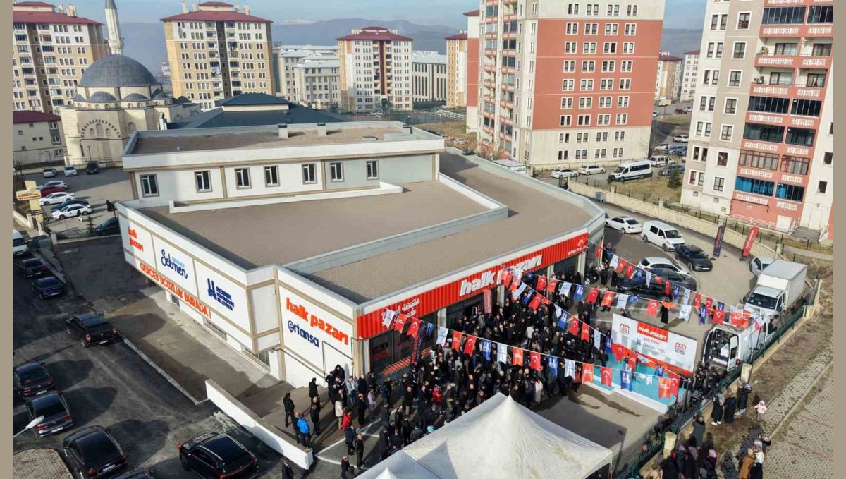 Halk Pazarı'nın 9'ncu şubesi Toki'lerde açıldı