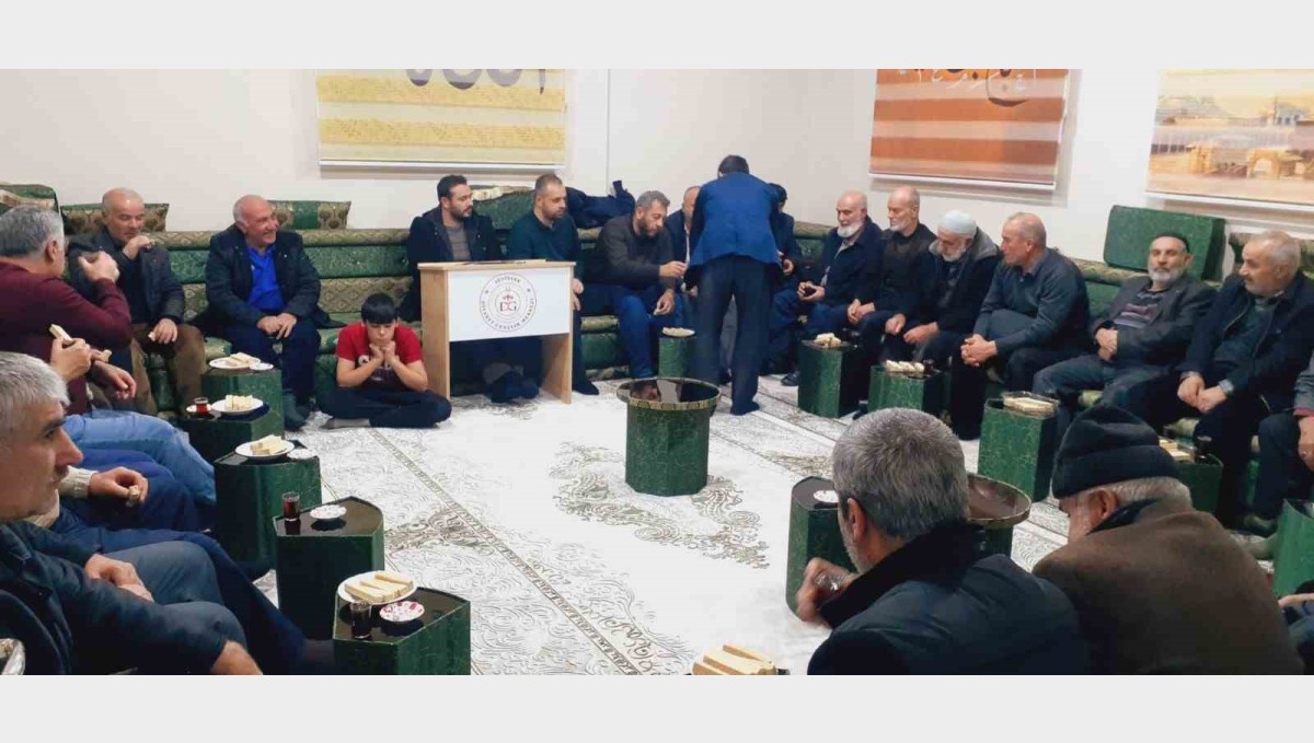 Halk sohbetlerine yoğun ilgi