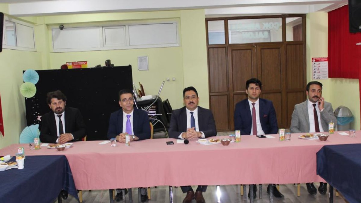 Hamur'da Deneme Sınavları Sonuçları Değerlendirildi