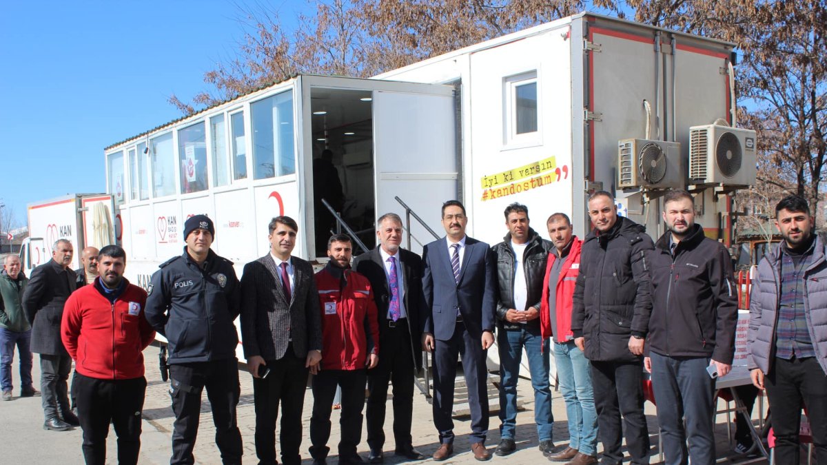 Hamur'da Kan Bağışı Kampanyası Büyük İlgi Gördü