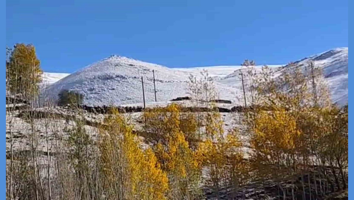 Hamur'daki Karlıca köyünde dağlar karla kaplandı, kartpostallık manzaralar oluştu