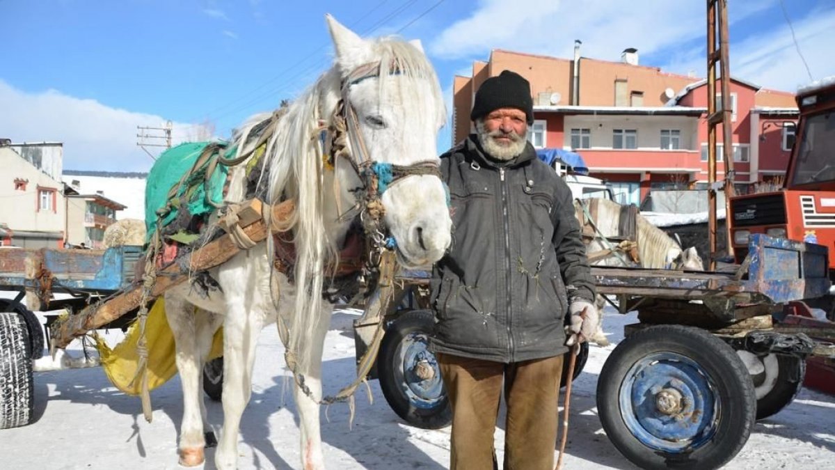 Hasan Cellat'a özel ödül